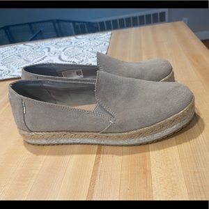 Toms shoes
